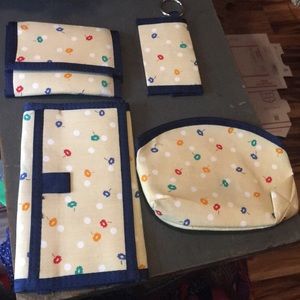 4 piece matching wallet and bag set NWOT Flowers